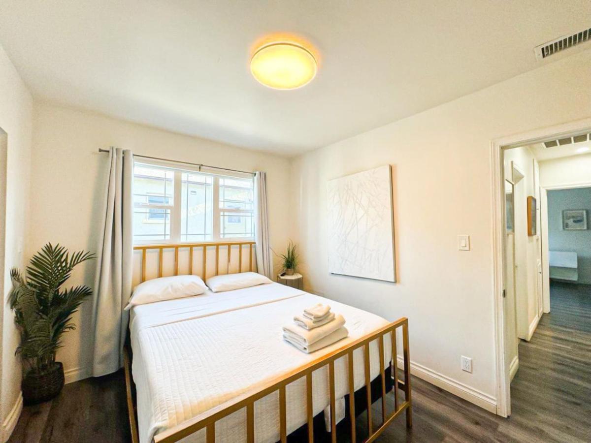 Modern 2-bedroom In Heart Of The City Hébergement de vacances Los Angeles